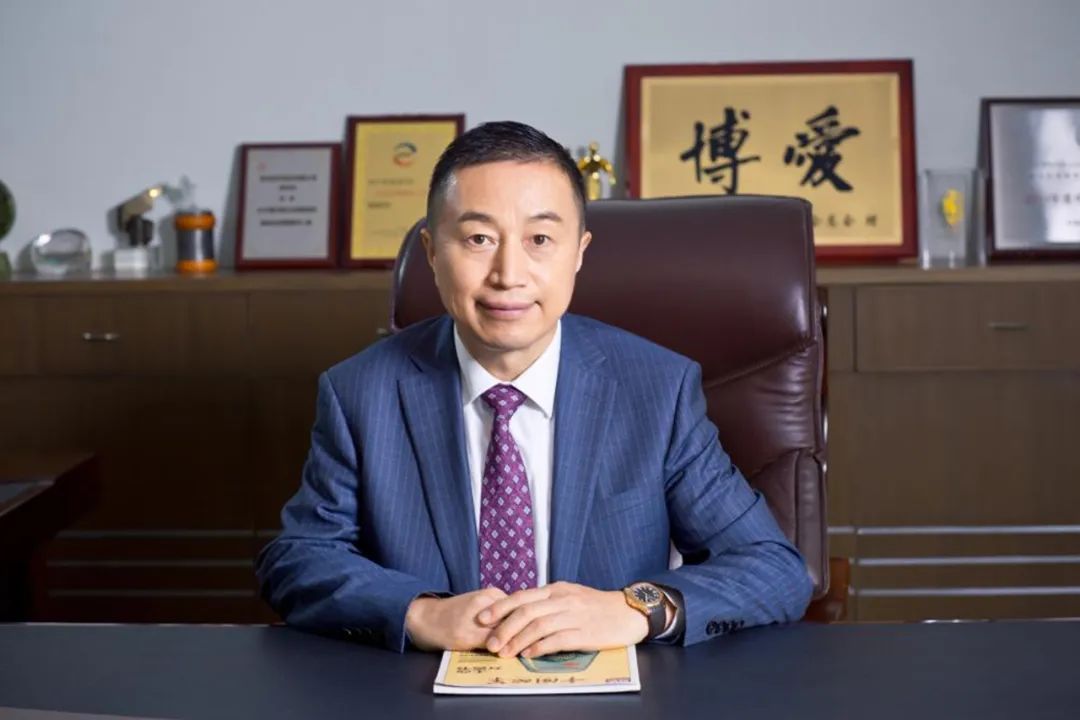ag真人平台官方软件董事长陈利浩入选“中国管理年度价值人物”