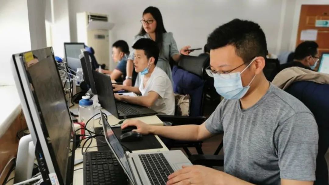 今天，为敬业拼搏的ag真人平台官方人喝彩——致敬劳动者