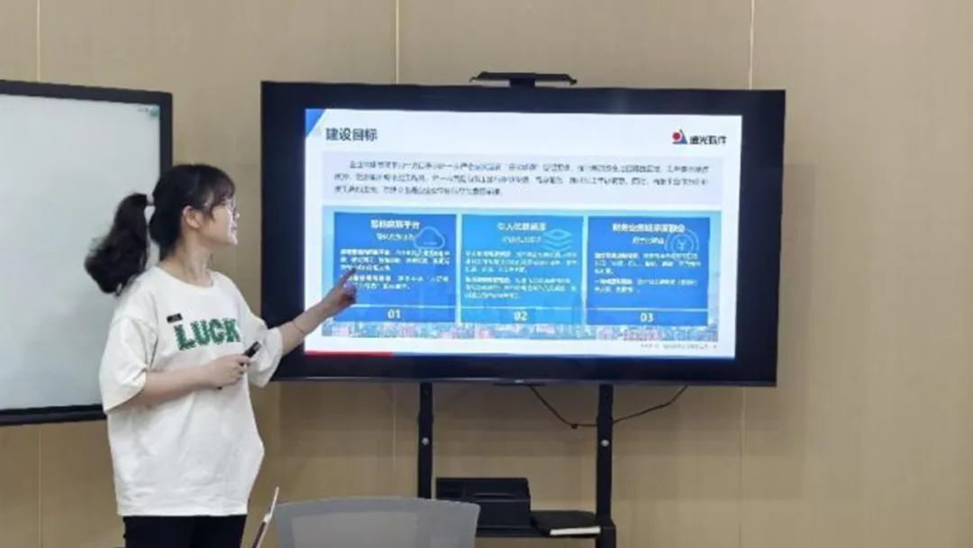 今天，为敬业拼搏的ag真人平台官方人喝彩——致敬劳动者